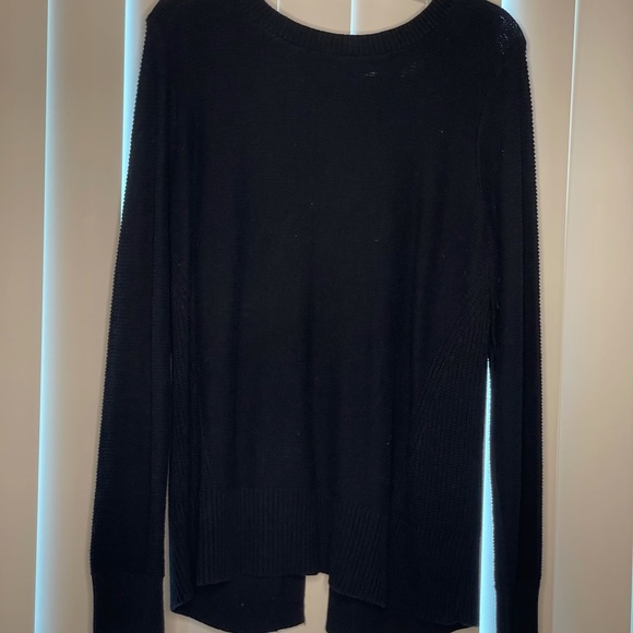 Black Banana Republic Top - Picture 2 of 2